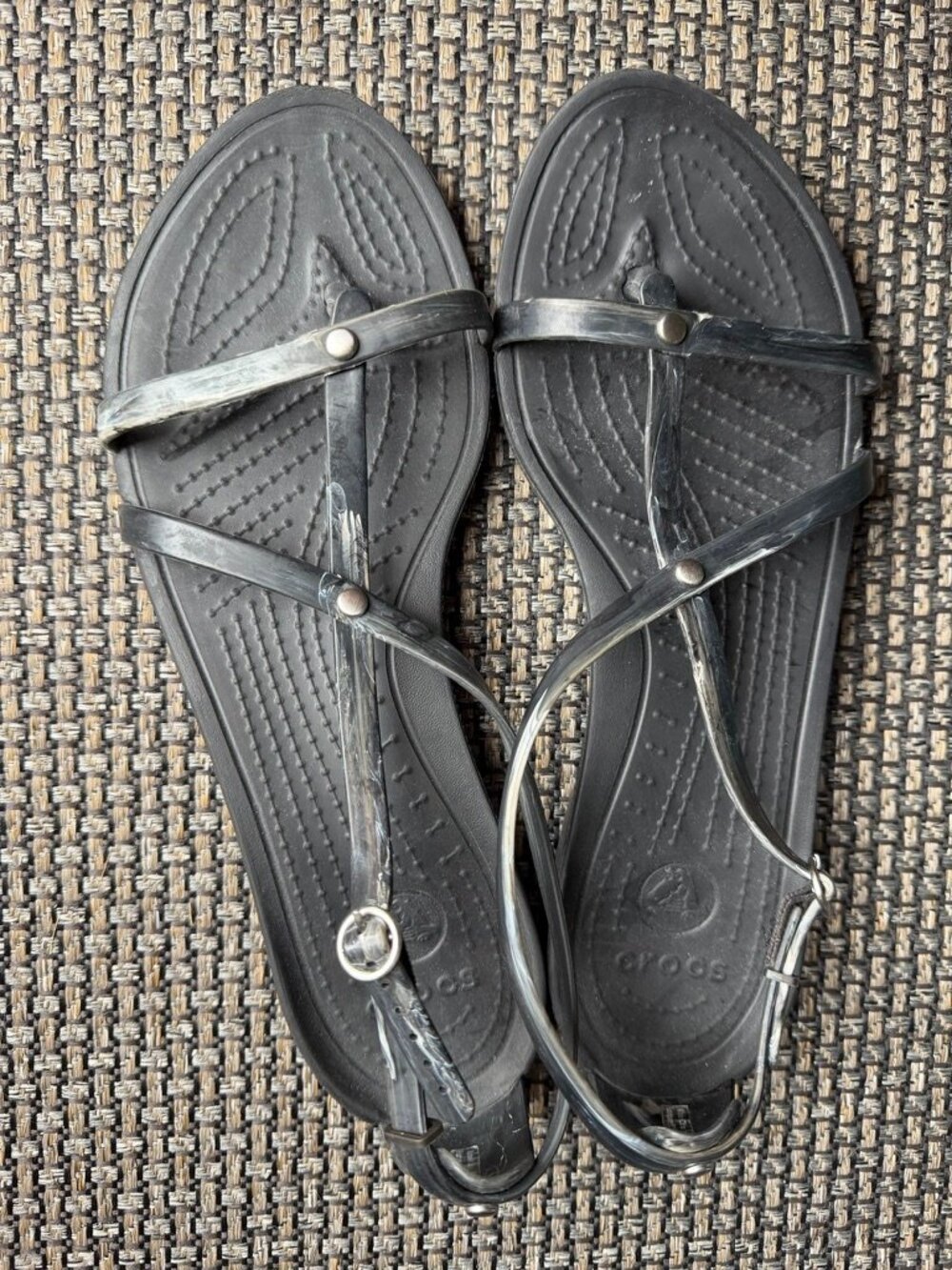 Crocs Black Strappy Thong Sandals Ankle Strap Buckle Comfort Size 9